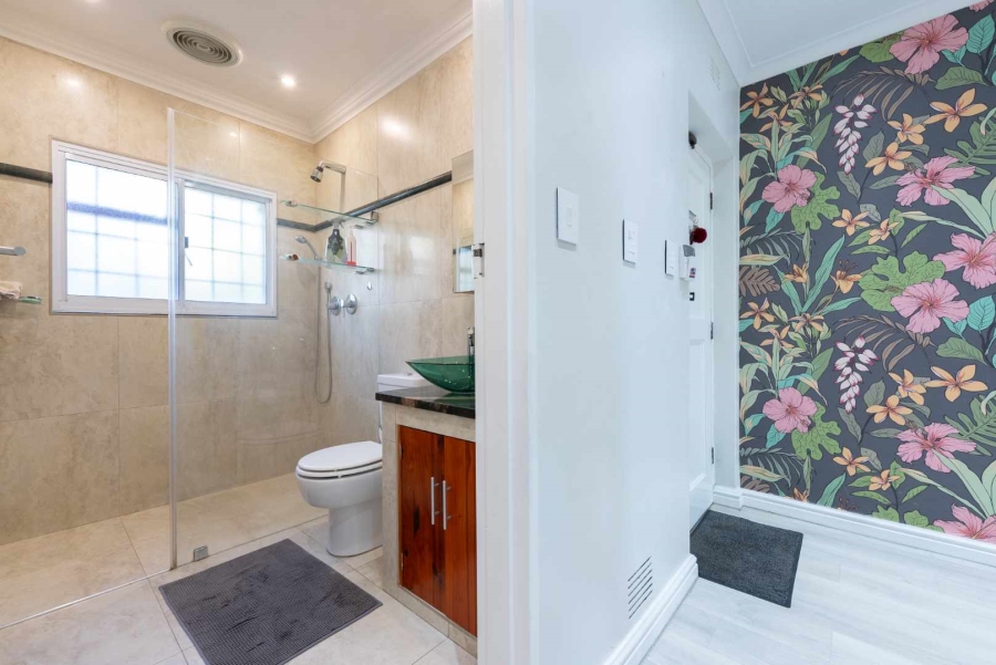 To Let 3 Bedroom Property for Rent in Camps Bay Western Cape